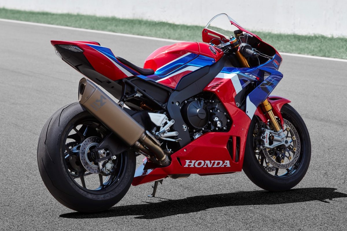 Honda Cbr1000rr-r Sp 2025 พาลูกค้า เปิดประสบการณ์ขับขี่สุดเอ็กซ์คลูซีฟ