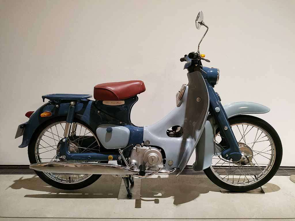 Honda Super Cub 2025 รีวิว 7 จุดเด่น ทางเลือกของคนเมืองกรุง