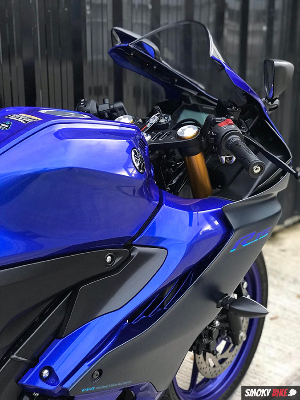 Yamaha R15 Connected 2025 เพิ่มสีใหม่ ราคาเดิม